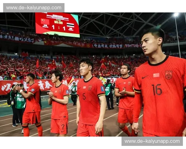 绝处逢生还是宿命轮回？国足vs乌兹别克时间，锁定的不只是闹钟，还有那颗躁动的心